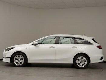 Used Kia Ceed 2021 for sale - 77265741: Photo