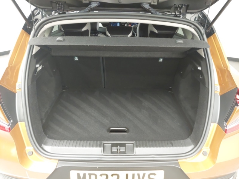 Used Renault Captur 2022 for sale - 76713748: Photo 8