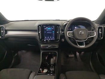 Used Volvo XC40 2025 for sale - 78274679: Photo