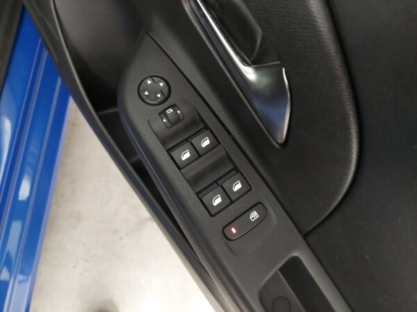 Used Vauxhall Corsa 2024 for sale - 76199345: Photo 12