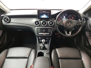 Used Mercedes-Benz GLA 2019 for sale - 78547101: Photo