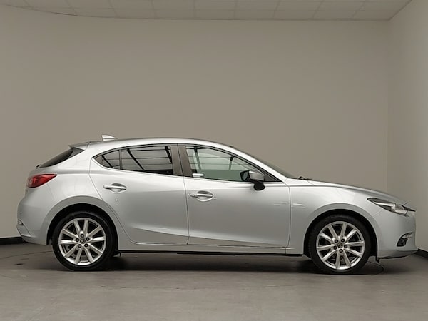 Used Mazda Mazda3 2017 for sale - 76289557: Photo 4