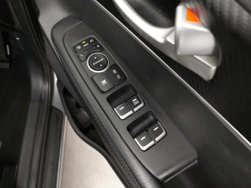 Used Kia Sorento 2018 for sale - 76737149: Photo 12