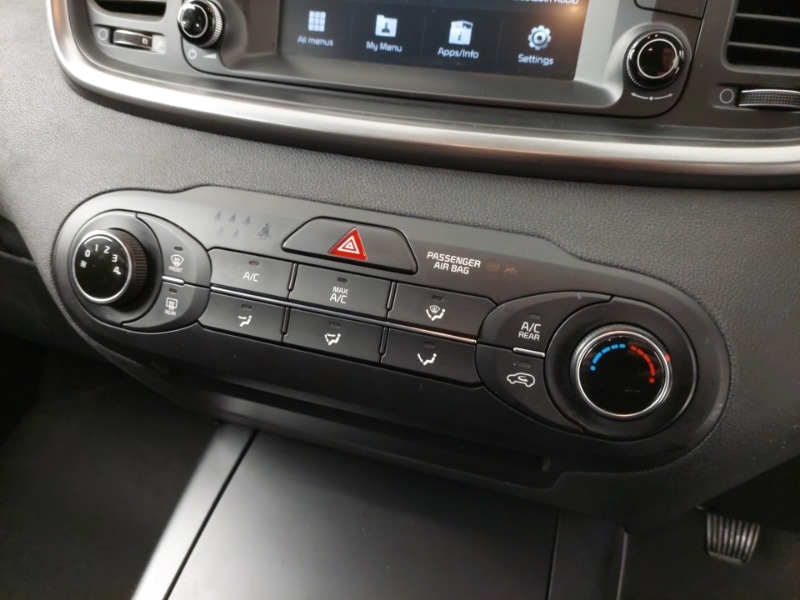 Used Kia Sorento 2018 for sale - 76737149: Photo 16