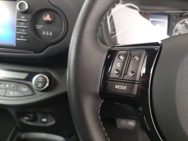 Used Toyota Yaris 2019 for sale - 77874417: Photo 15