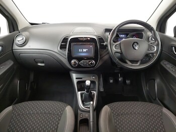 Used Renault Captur 2018 for sale - 76816134: Photo