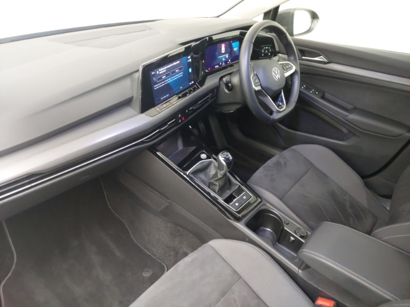 Used Volkswagen Golf 2023 for sale - 77606100: Photo 5