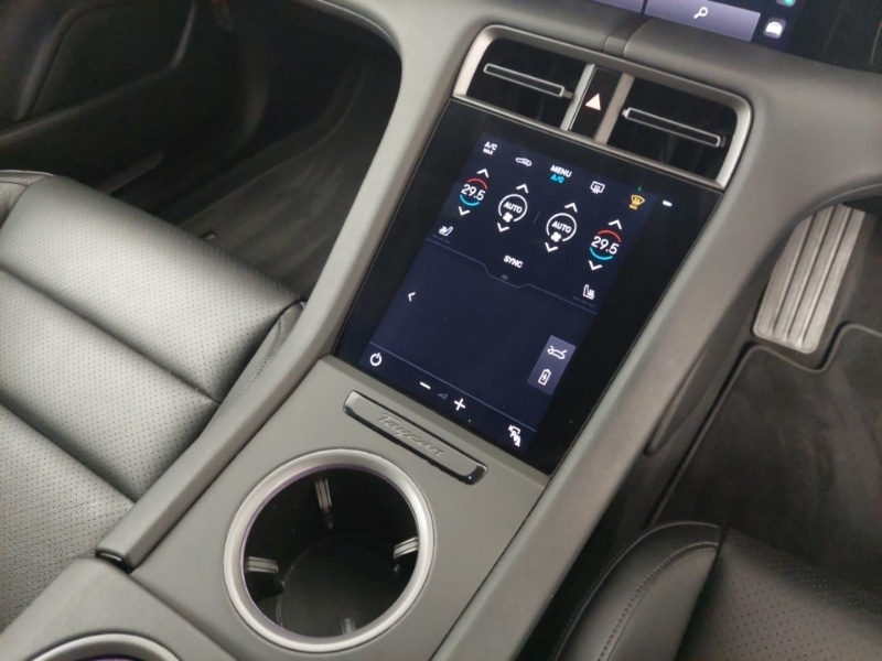 Used Porsche Taycan 2021 for sale - 77816049: Photo 15