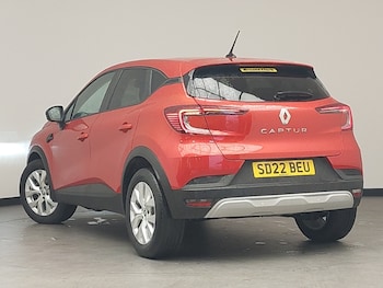 Used Renault Captur 2022 for sale - 76651897: Photo