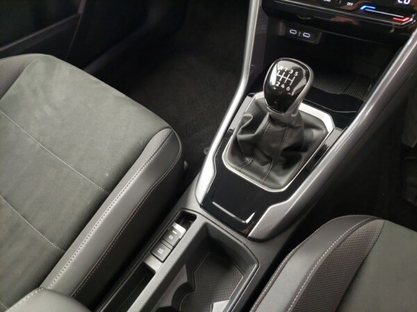 Used Volkswagen T-Roc 2024 for sale - 75338514: Photo 15