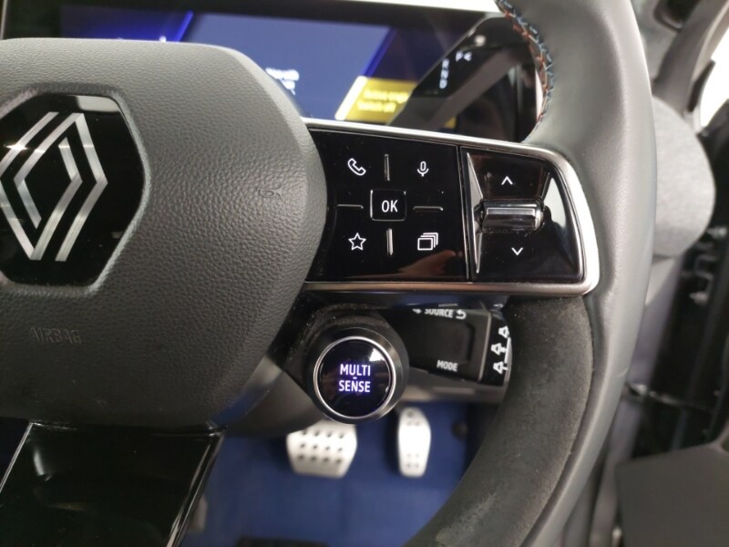 Used Renault Scenic E-Tech 2024 for sale - 76864315: Photo 13