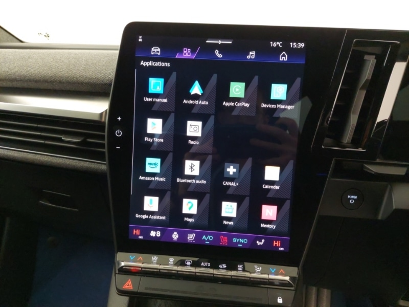 Used Renault Scenic E-Tech 2024 for sale - 76864315: Photo 19