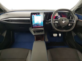 Used Renault Scenic E-Tech 2024 for sale - 77503500: Photo