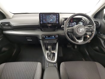 Used Toyota Yaris 2022 for sale - 77004829: Photo