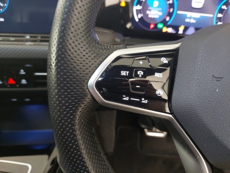 Used Volkswagen Golf 2023 for sale - 77536704: Photo 14