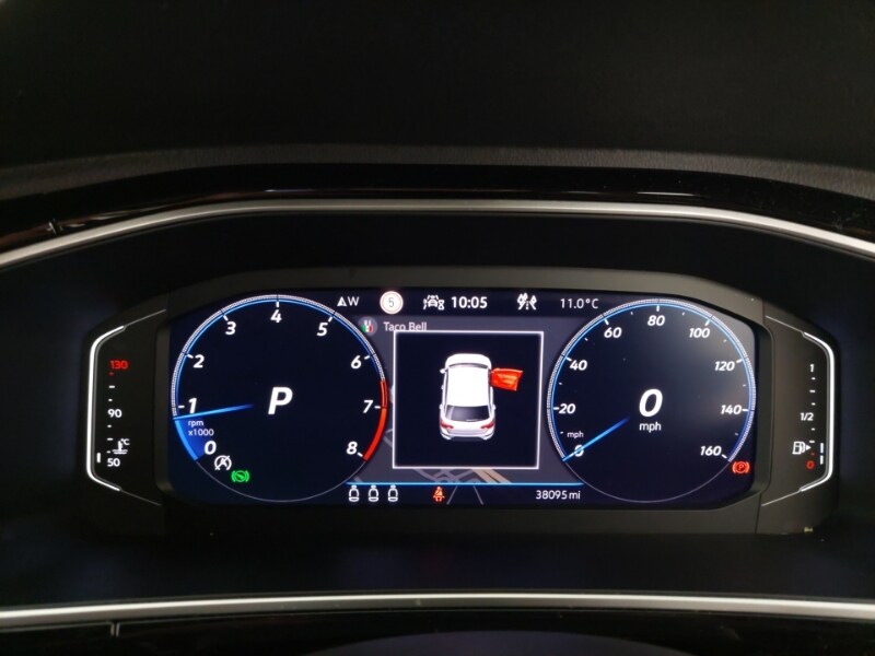 Used Volkswagen T-Roc 2023 for sale - 77760942: Photo 18