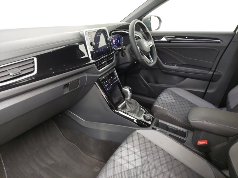 Used Volkswagen T-Roc 2023 for sale - 77760942: Photo 5