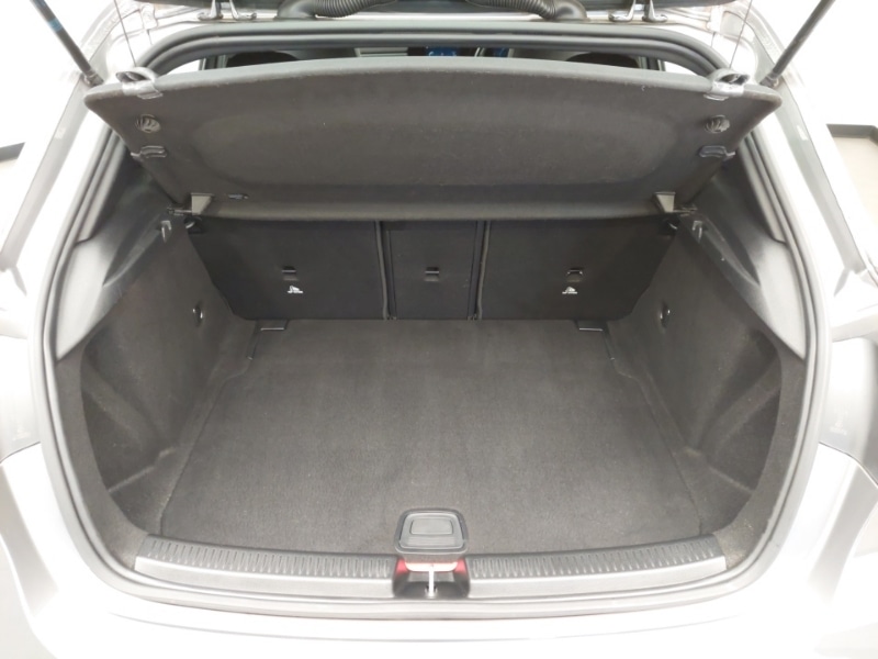 Used Mercedes-Benz A-Class 2018 for sale - 76521405: Photo 8