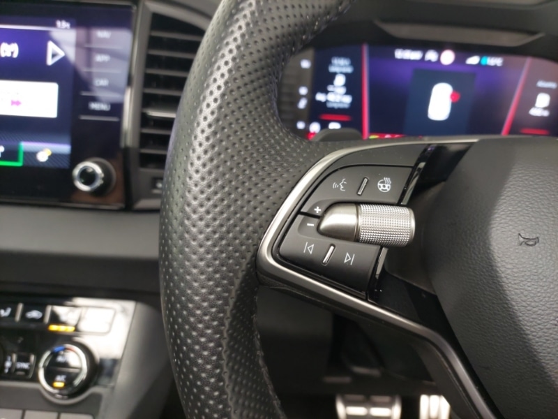 Used Skoda Karoq 2024 for sale - 77343277: Photo 15