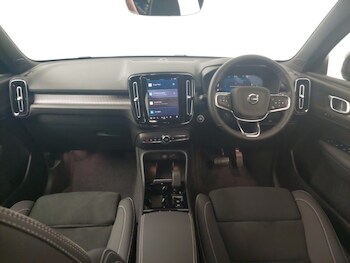 Used Volvo XC40 2024 for sale - 78455512: Photo