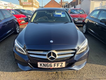 Used Mercedes-Benz C Class 2016 for sale - 77682137: Photo