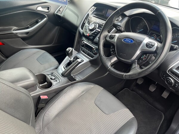 Used Ford Focus 2012 for sale - 75306232: Photo 9