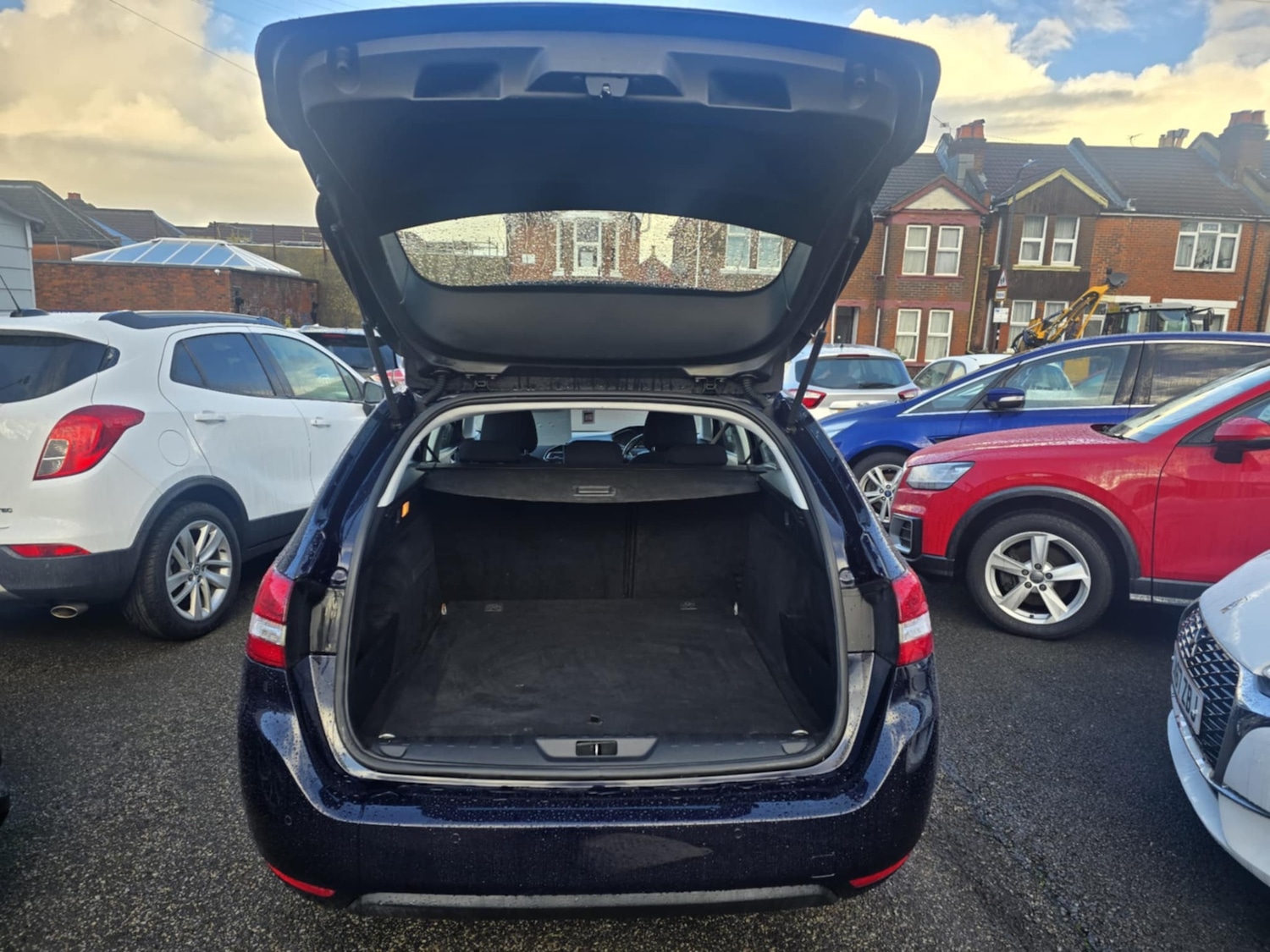 Used Peugeot 308 2015 for sale - 77154527: Photo 7