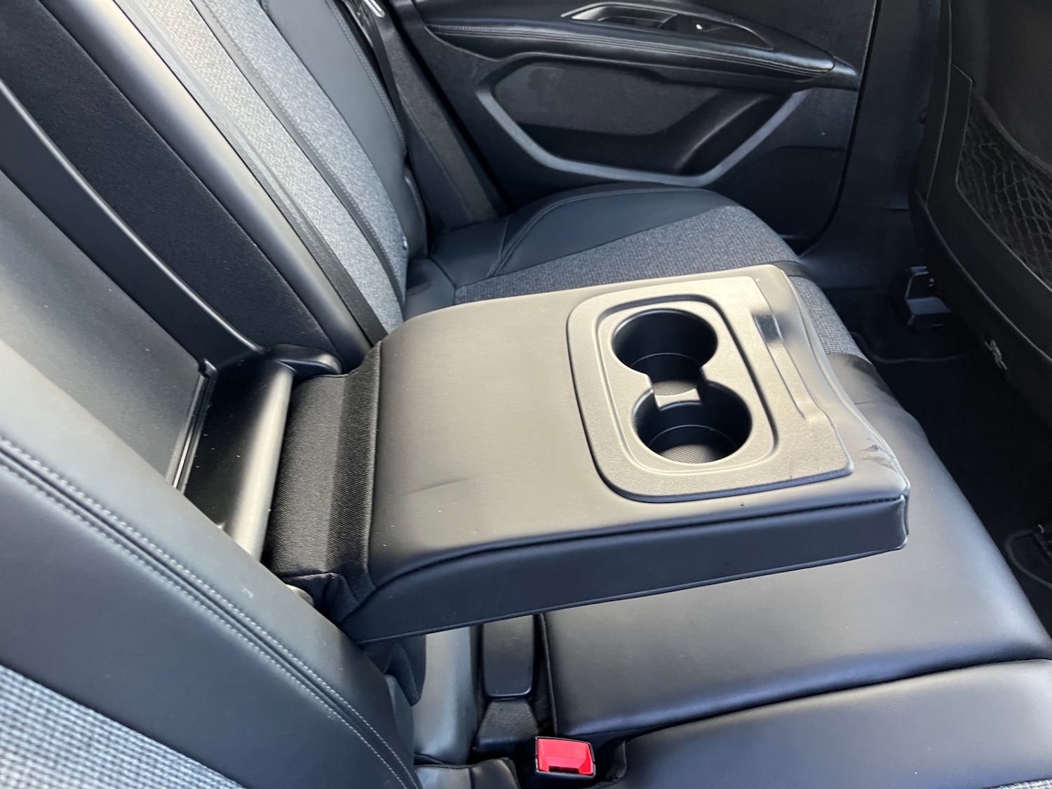 Used Peugeot 3008 2018 for sale - 76565729: Photo 8