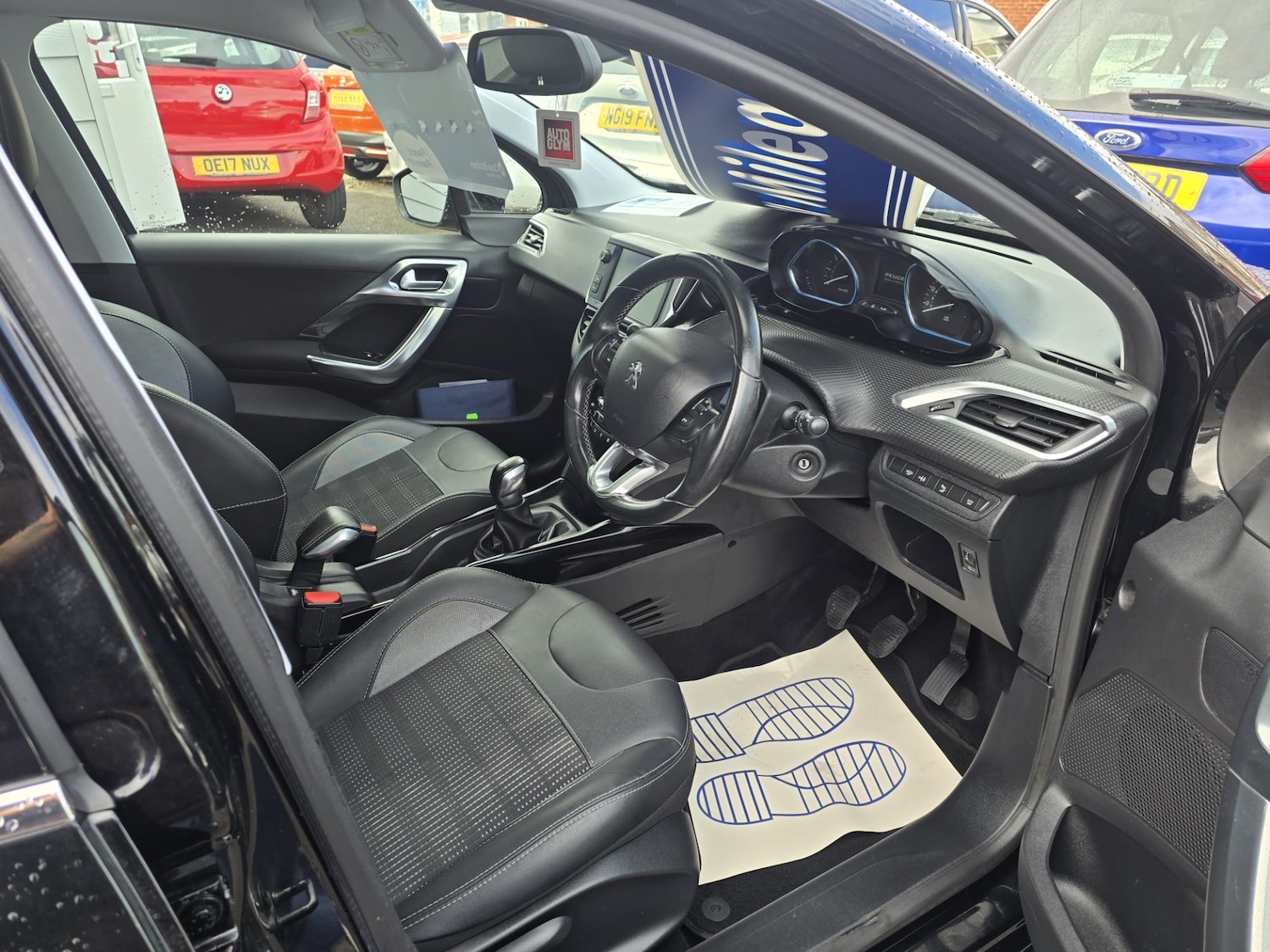 Used Peugeot 2008 2018 for sale - 76298964: Photo 10