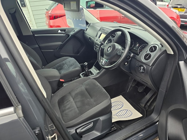 Used Volkswagen Tiguan 2015 for sale - 76232142: Photo 10