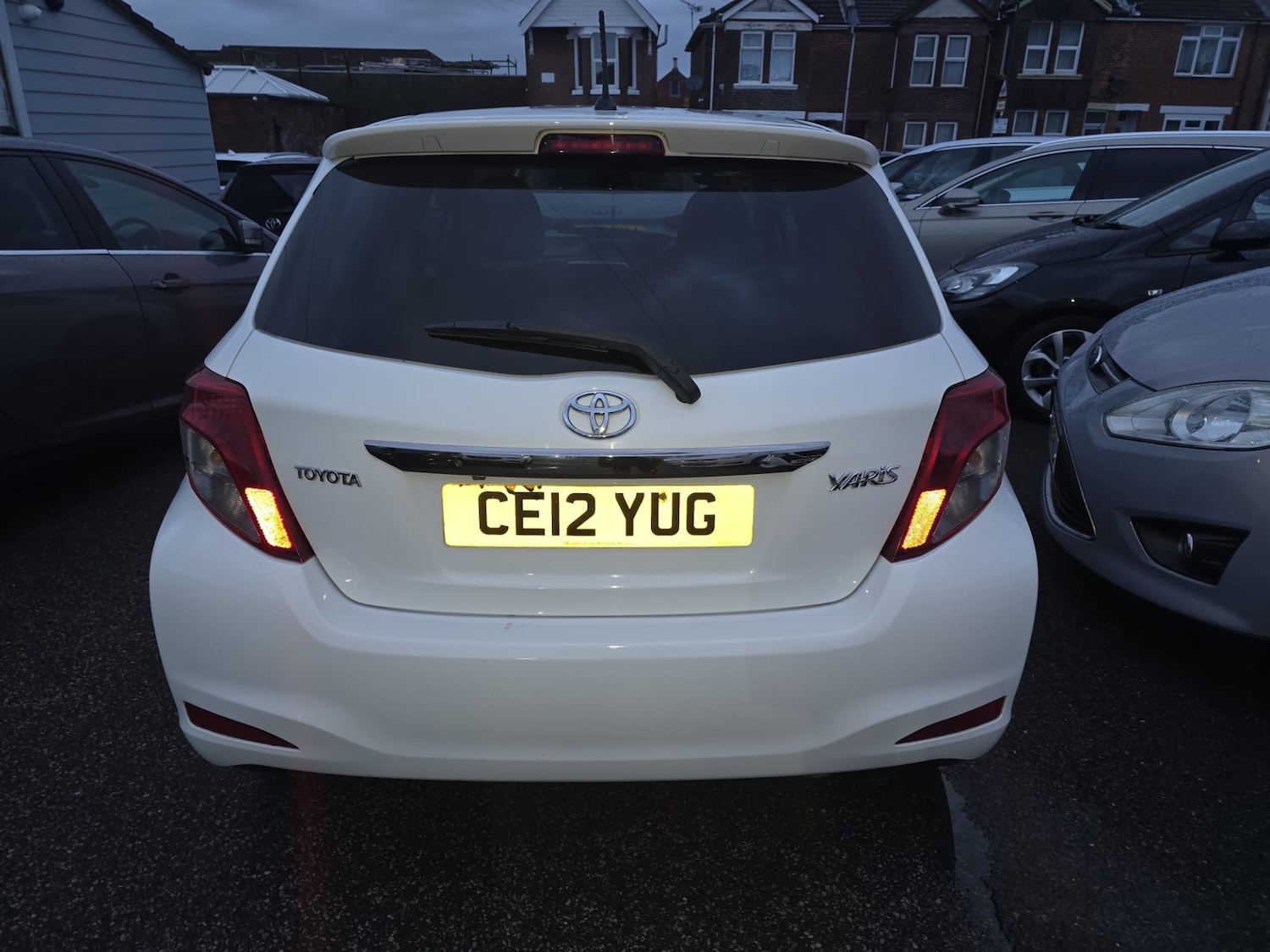 Used Toyota Yaris 2012 for sale - 76518268: Photo 14