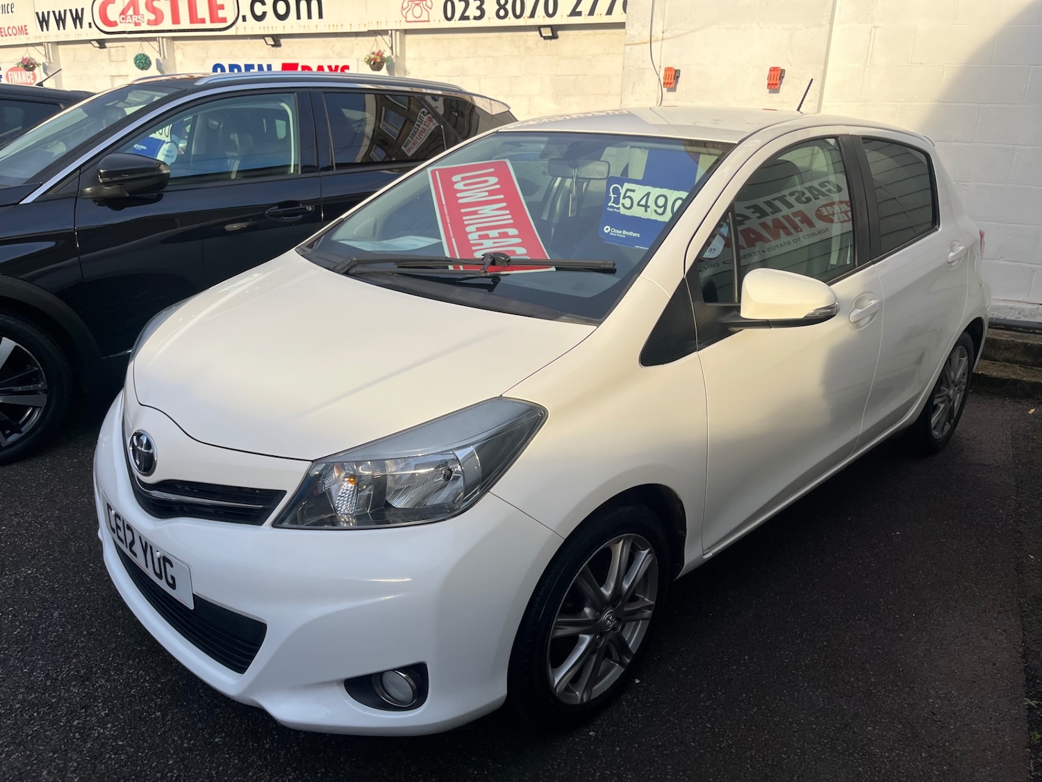 Used Toyota Yaris 2012 for sale - 76518268: Photo 2