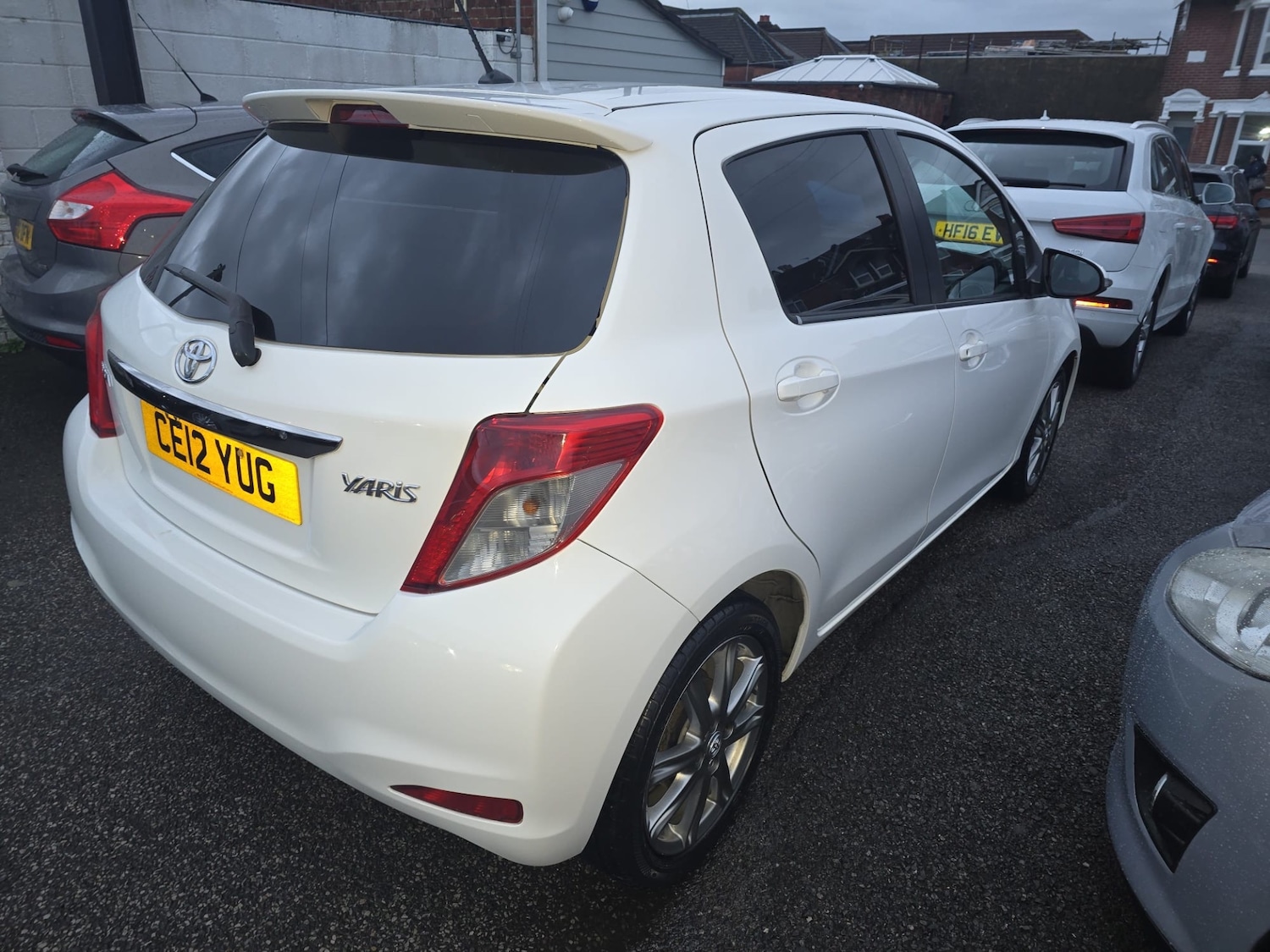 Used Toyota Yaris 2012 for sale - 76518268: Photo 4