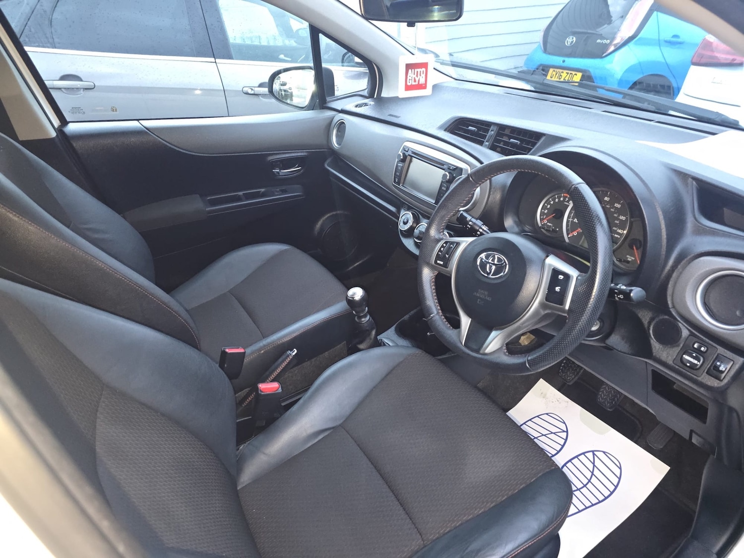 Used Toyota Yaris 2012 for sale - 76518268: Photo 8