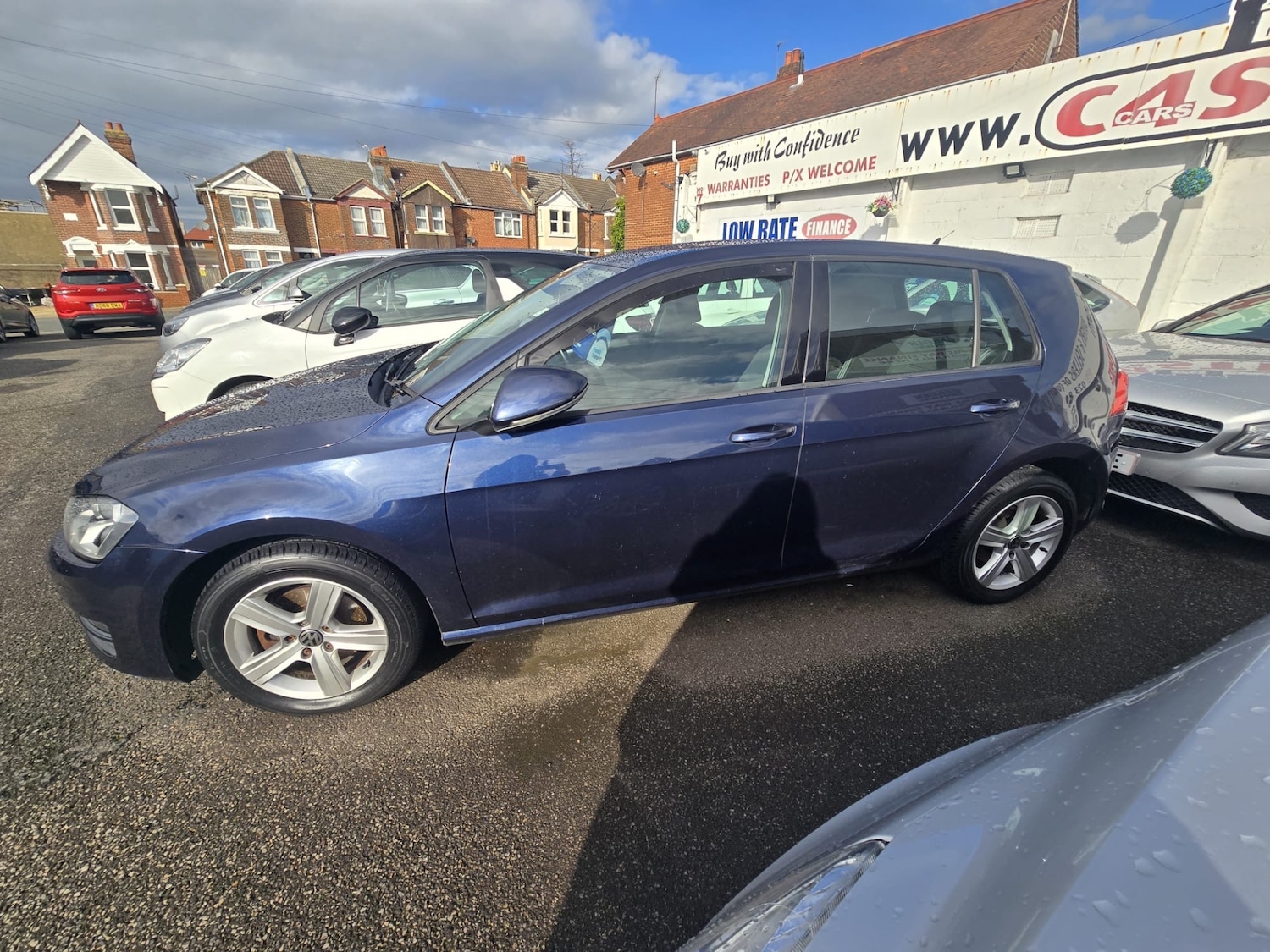 Used Volkswagen Golf 2016 for sale - 76232815: Photo 2