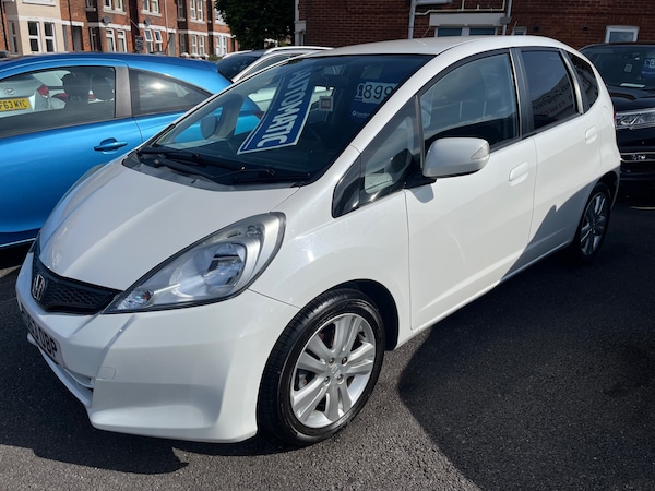 Used Honda Jazz 2013 for sale - 72402560: Photo 3