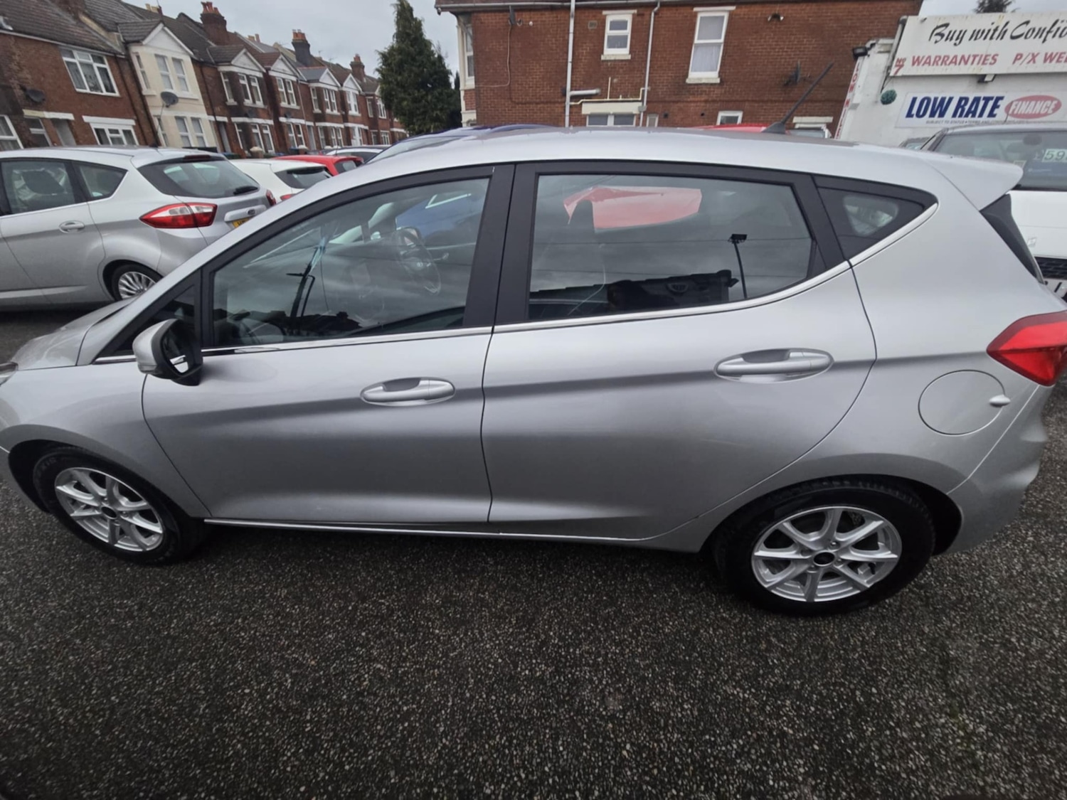 Used Ford Fiesta 2017 for sale - 77140432: Photo 5