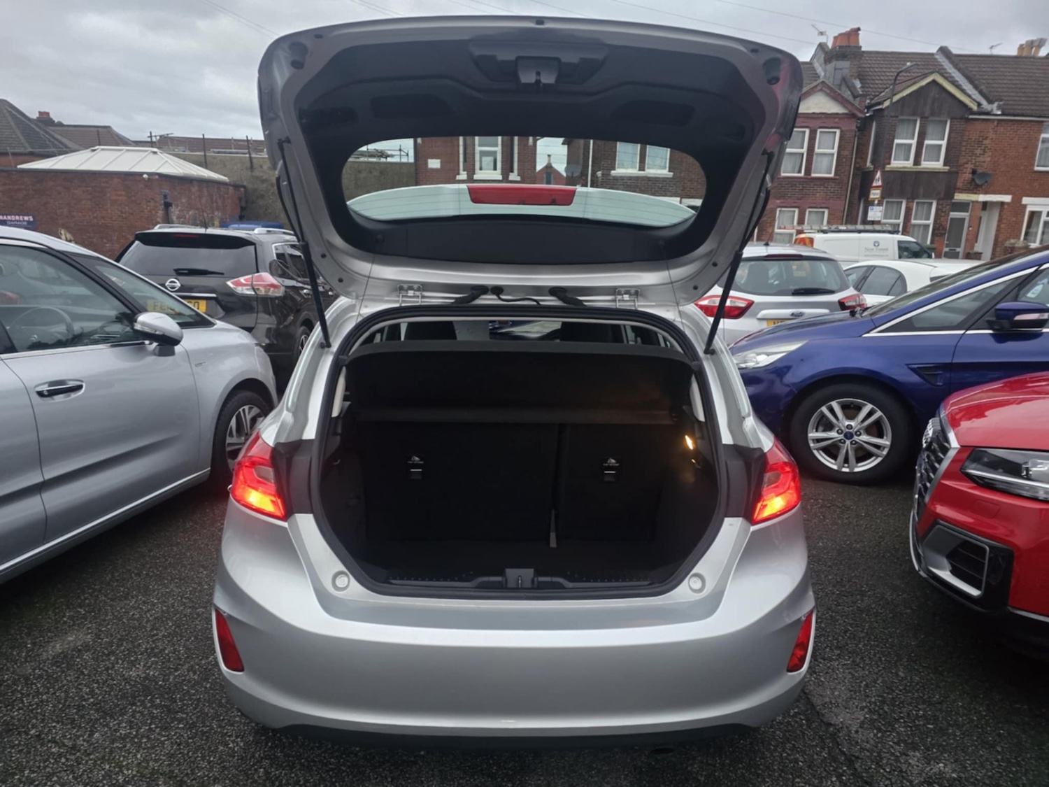 Used Ford Fiesta 2017 for sale - 77140432: Photo 9