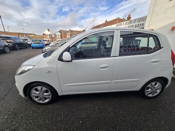 Used Hyundai i10 2012 for sale - 76738375: Photo