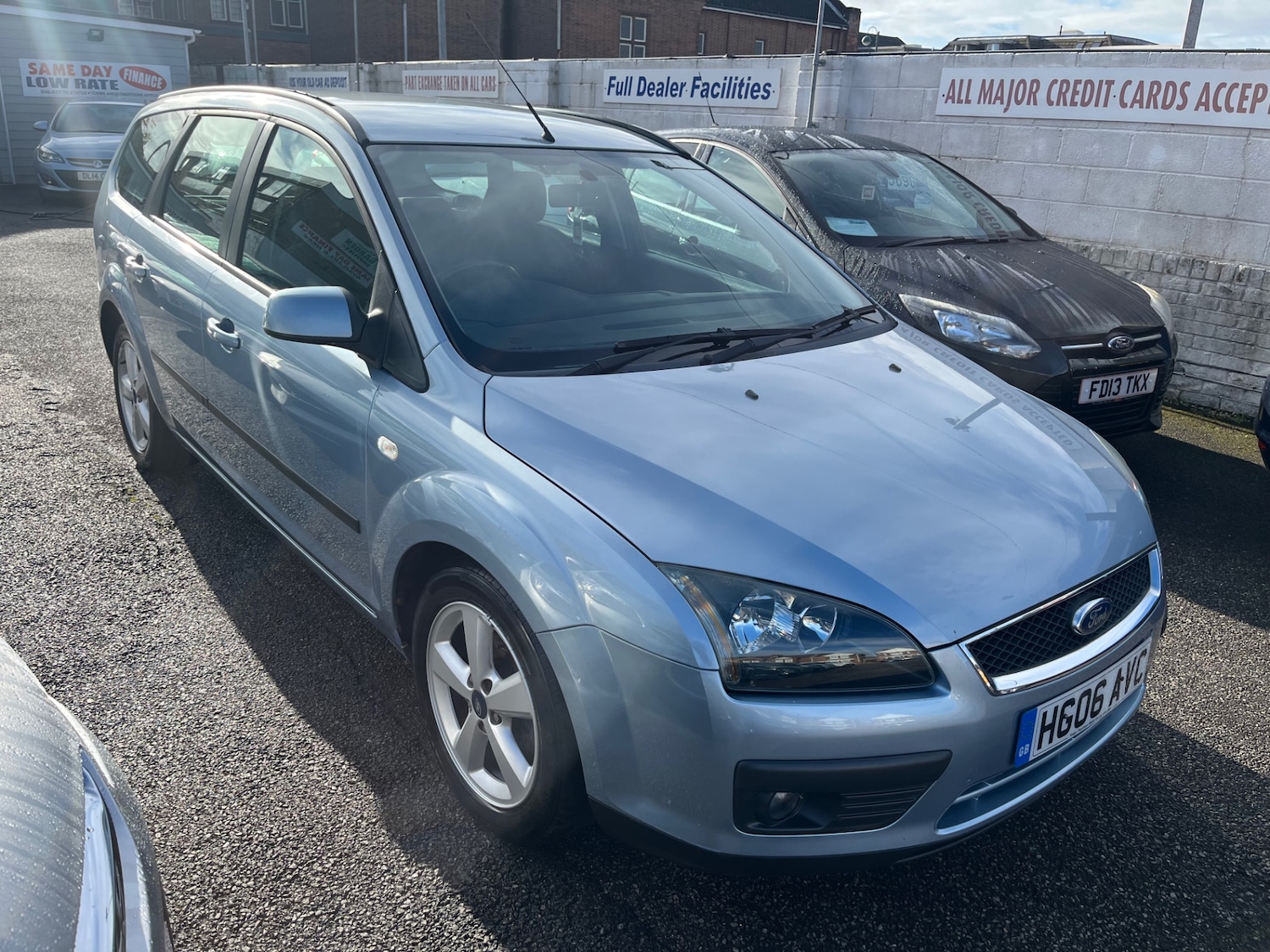 Used Ford Focus 2006 for sale - 76351148: Photo 1
