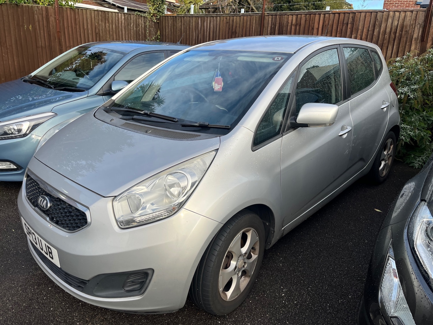 Used Kia Venga 2013 for sale - 76670870: Photo 2