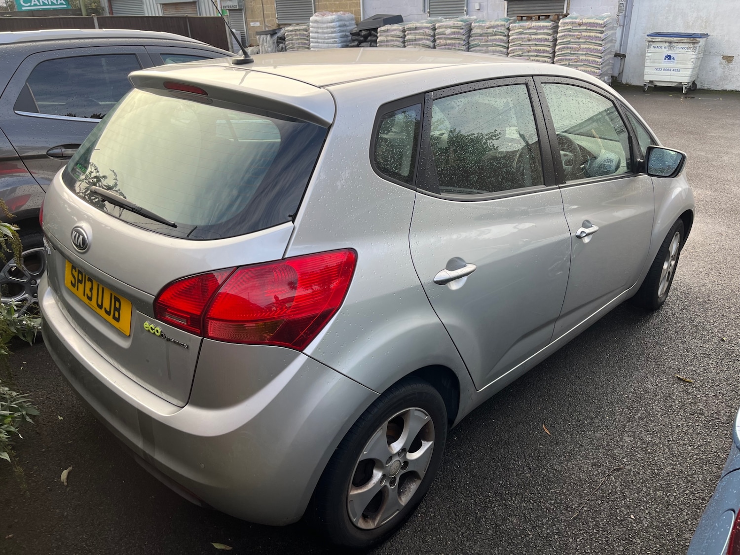 Used Kia Venga 2013 for sale - 76670870: Photo 5