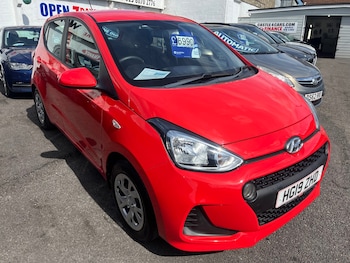 Used Hyundai i10 2019 for sale - 79025206: Photo