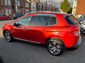 Used Peugeot 2008 2016 for sale - 77682132: Photo
