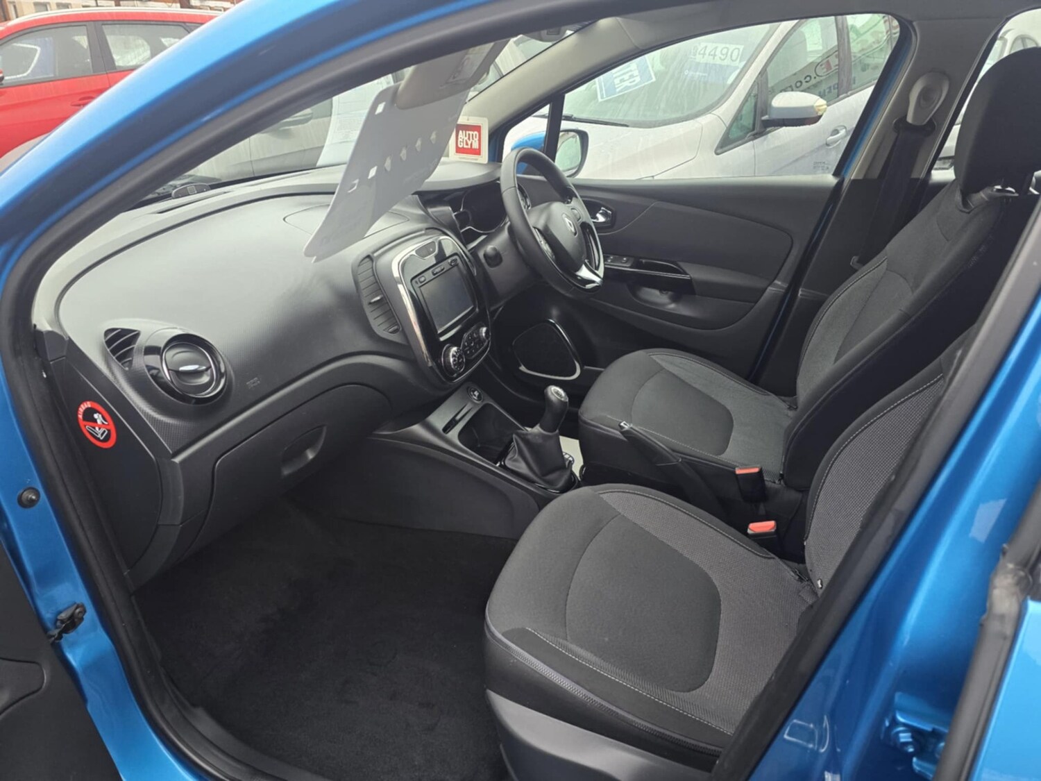 Used Renault Captur 2015 for sale - 76943504: Photo 15