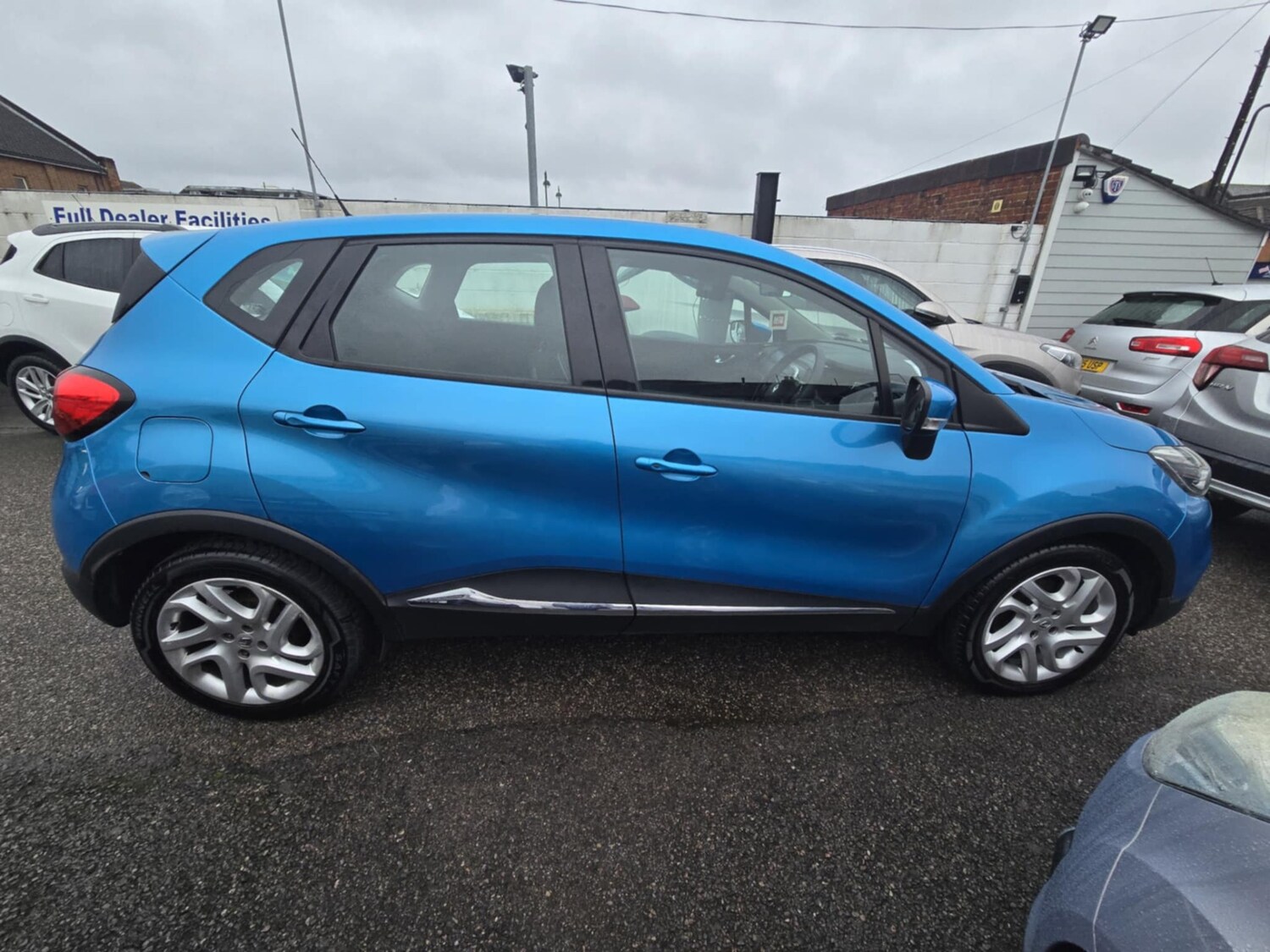 Used Renault Captur 2015 for sale - 76943504: Photo 4