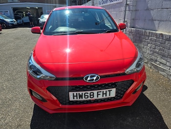 Used Hyundai i20 2018 for sale - 79312048: Photo