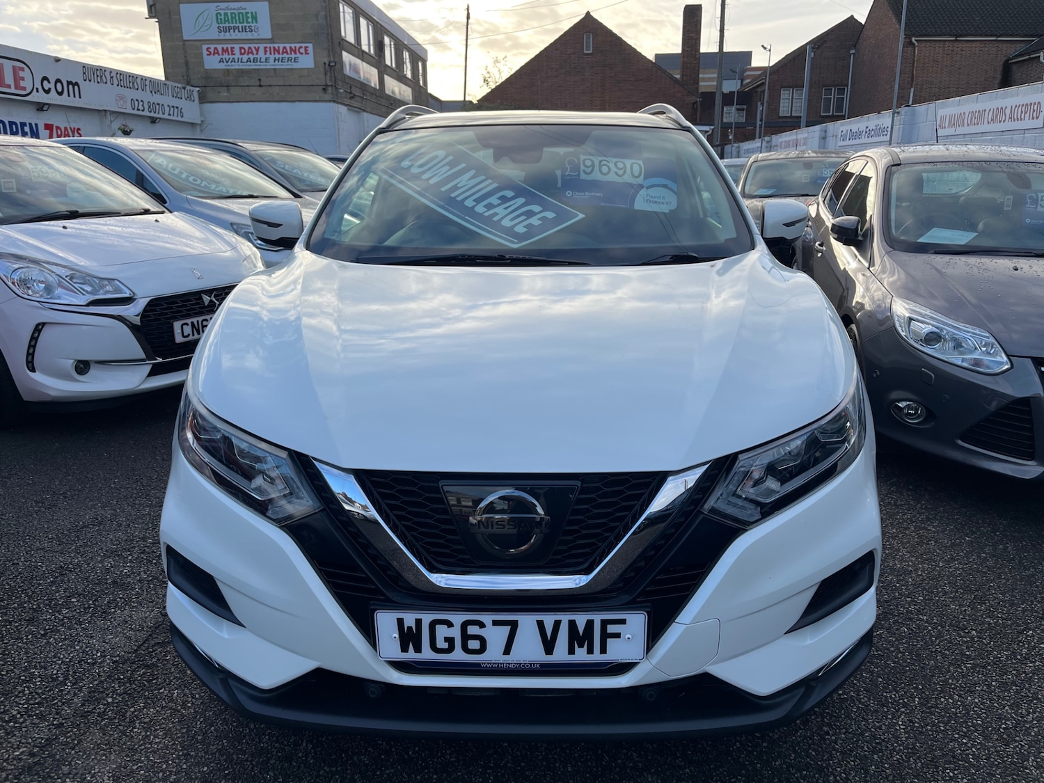 Used Nissan Qashqai 2017 for sale - 76355722: Photo 2