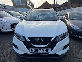 Used Nissan Qashqai 2017 for sale - 76355722: Photo