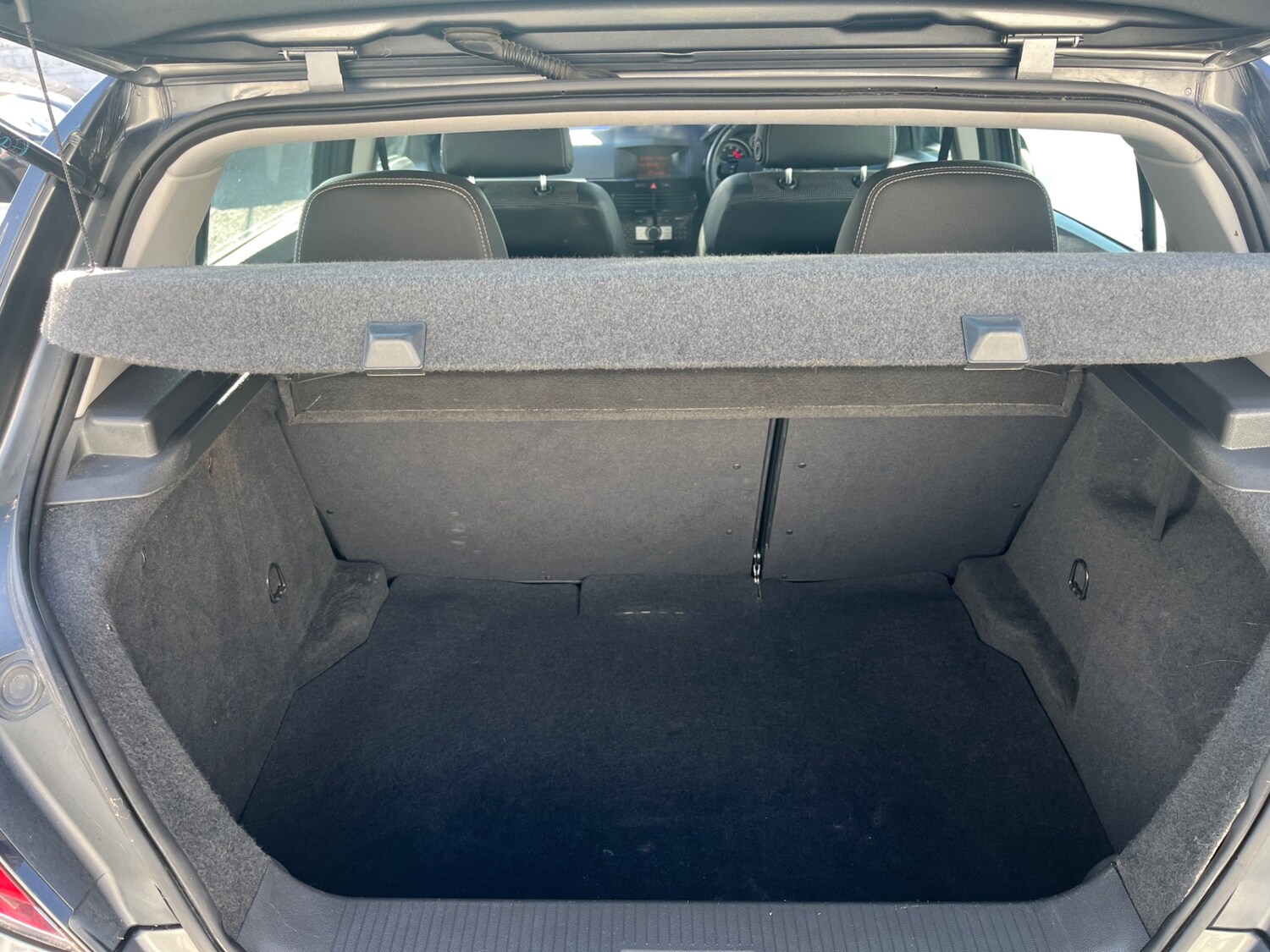 Used Vauxhall Astra 2010 for sale - 78095518: Photo 11